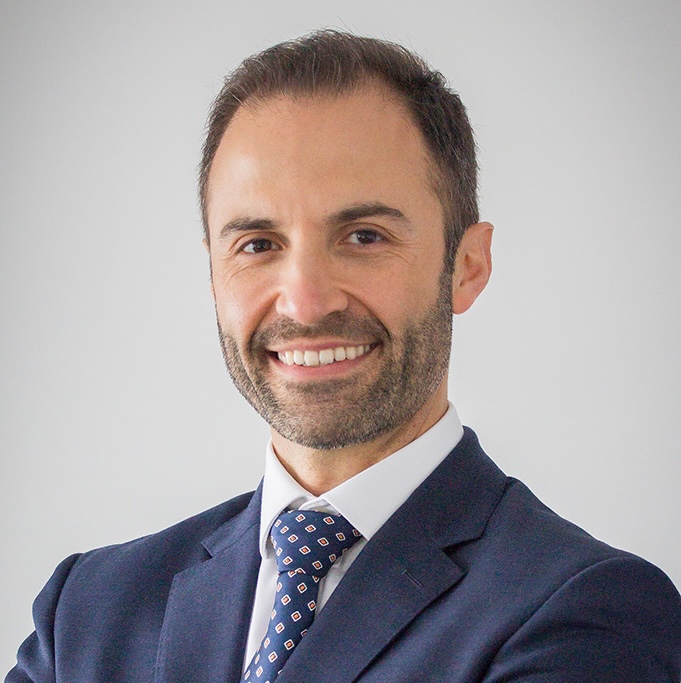 Ritratto professionale del Dott. Giacomo Caddeo